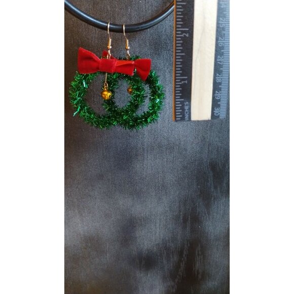 Christmas Wreath Earrings With Dangle Bell - Picture 5 of 9